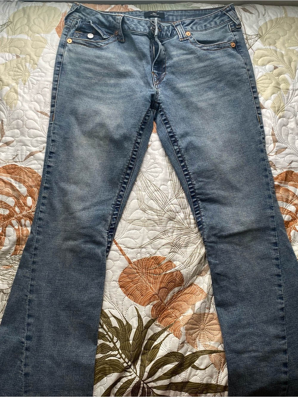 Women's Boot Cut Denim Jeans - Light Blue Wash